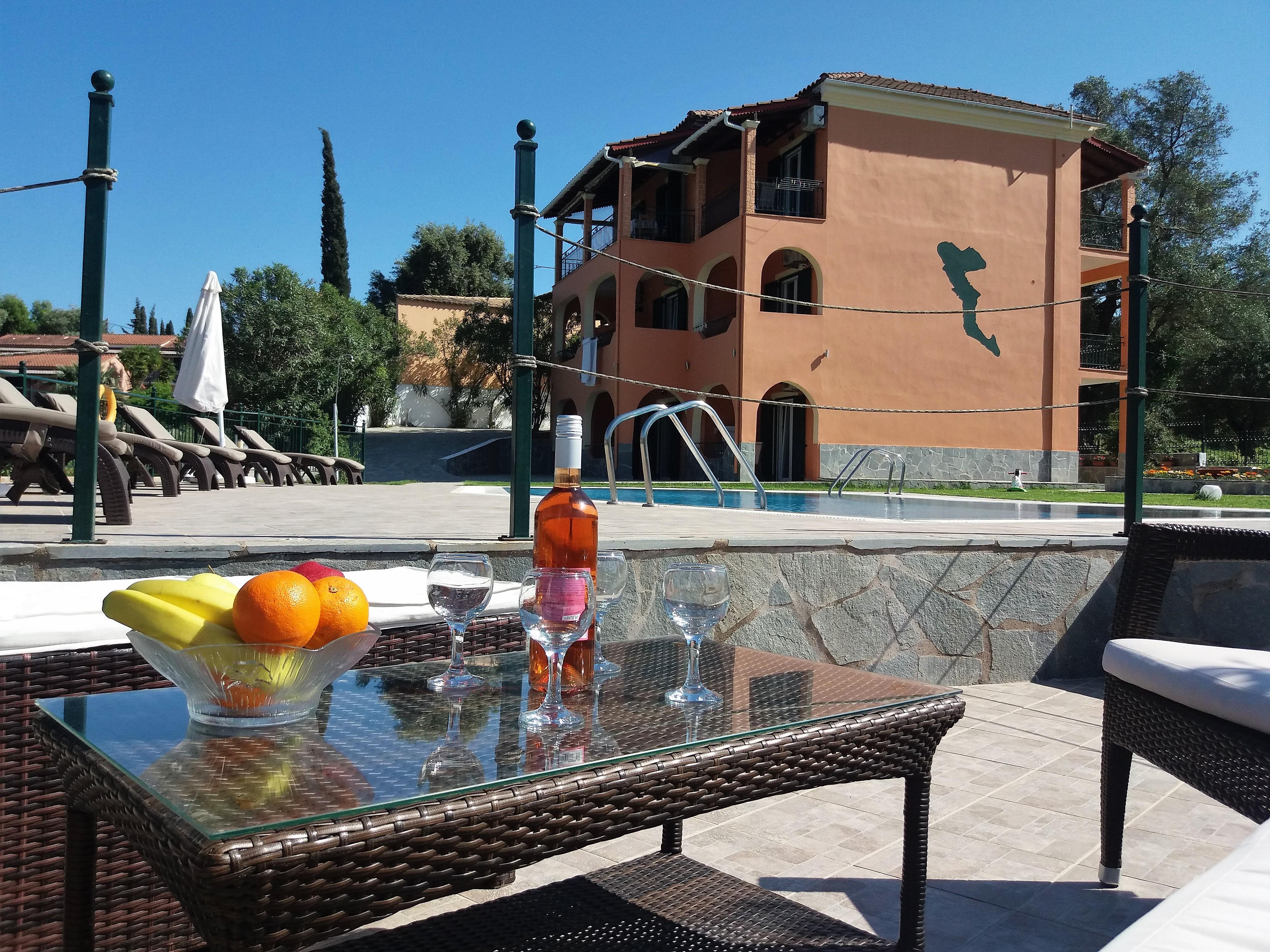 Ziogas Luxury Apartments Dassia  Exterior photo